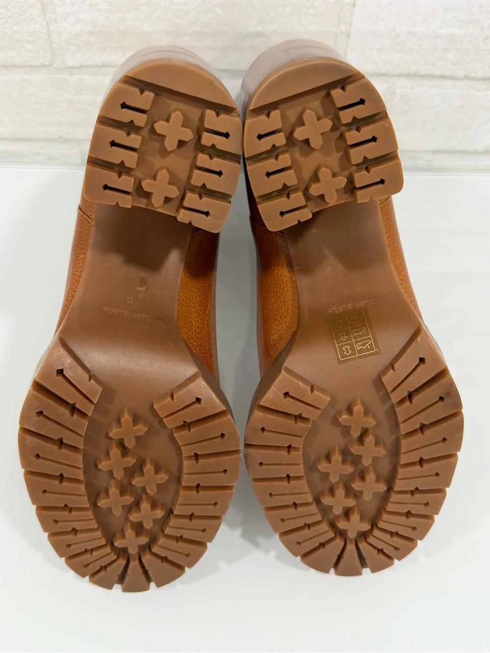 TORY BURCH CARSON LUG SOLE ANKLE BOOT - Toasted Caramel - Sz - 11 .US